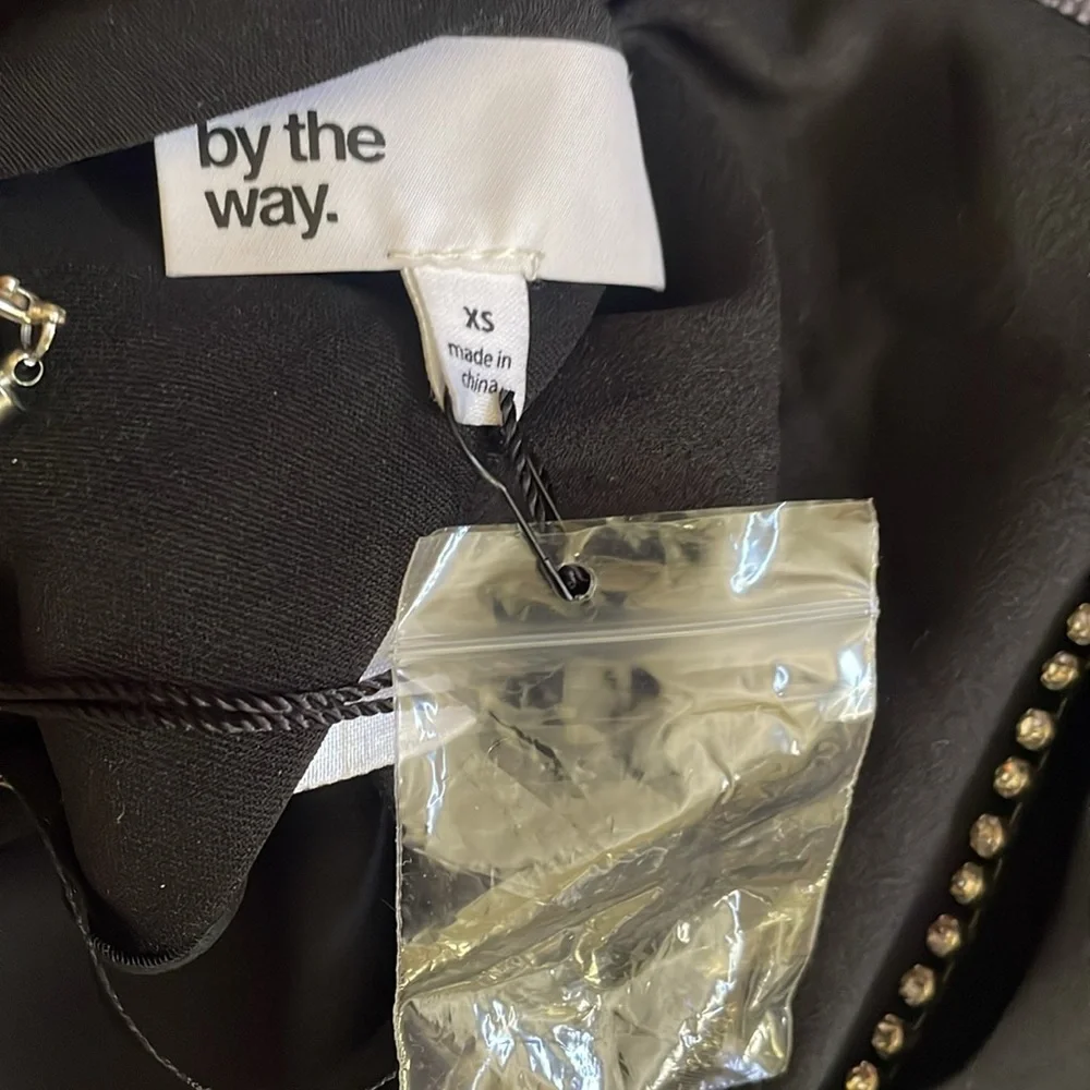 NWT Rhinestone Strap Crop Top - Picture 8 of 8